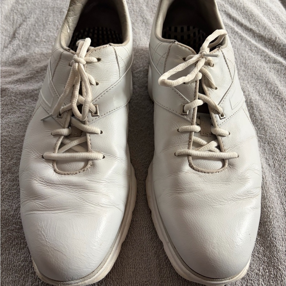 FootJoy White Leather Men's Oxfords